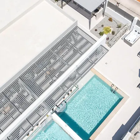 Kiki Luxury Vila Afantou