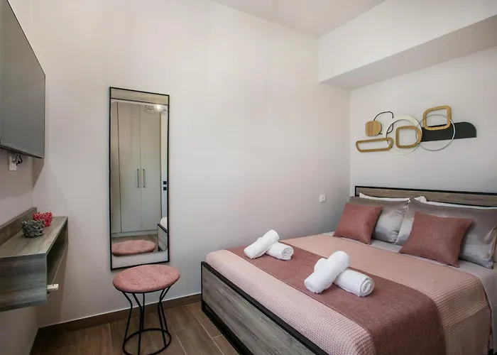 Kiki Luxury Villa Afando