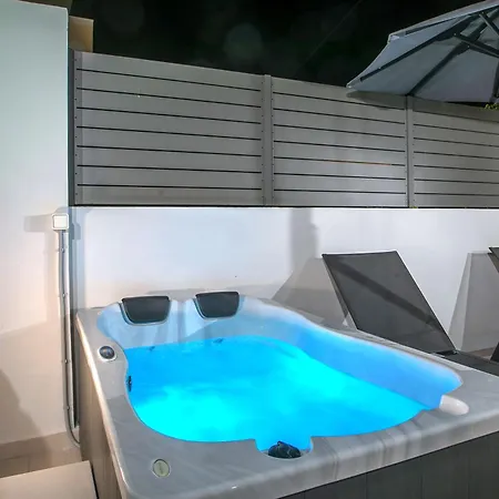 Kiki Luxury Αφάντου